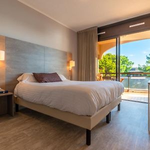 Seaside Twin Room terrace